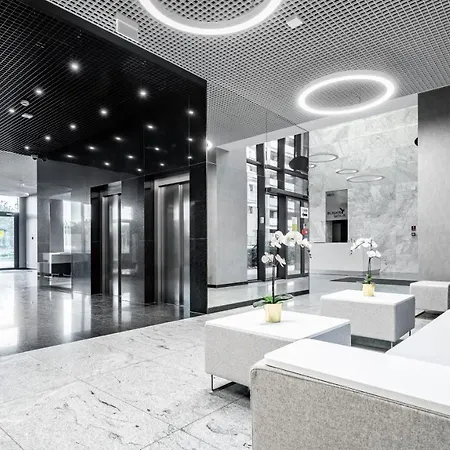 Osiedle Bliska Wola - Business Center, Sun & Snow * ורשה